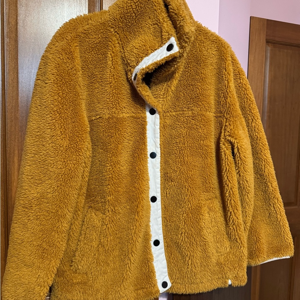 Varley Teddy Jacket - Picture 2 of 8